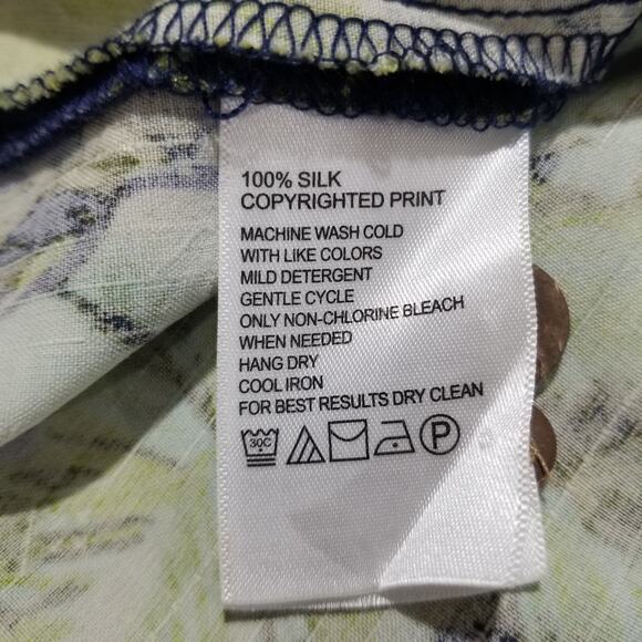 Tommy Bahama Shirt XL Camp Lush Oasis Island Navy Blue 100% Silk Aloha Hawaiin - Picture 8 of 11